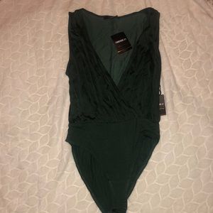 FOREVER 21 LOW CUT TOP